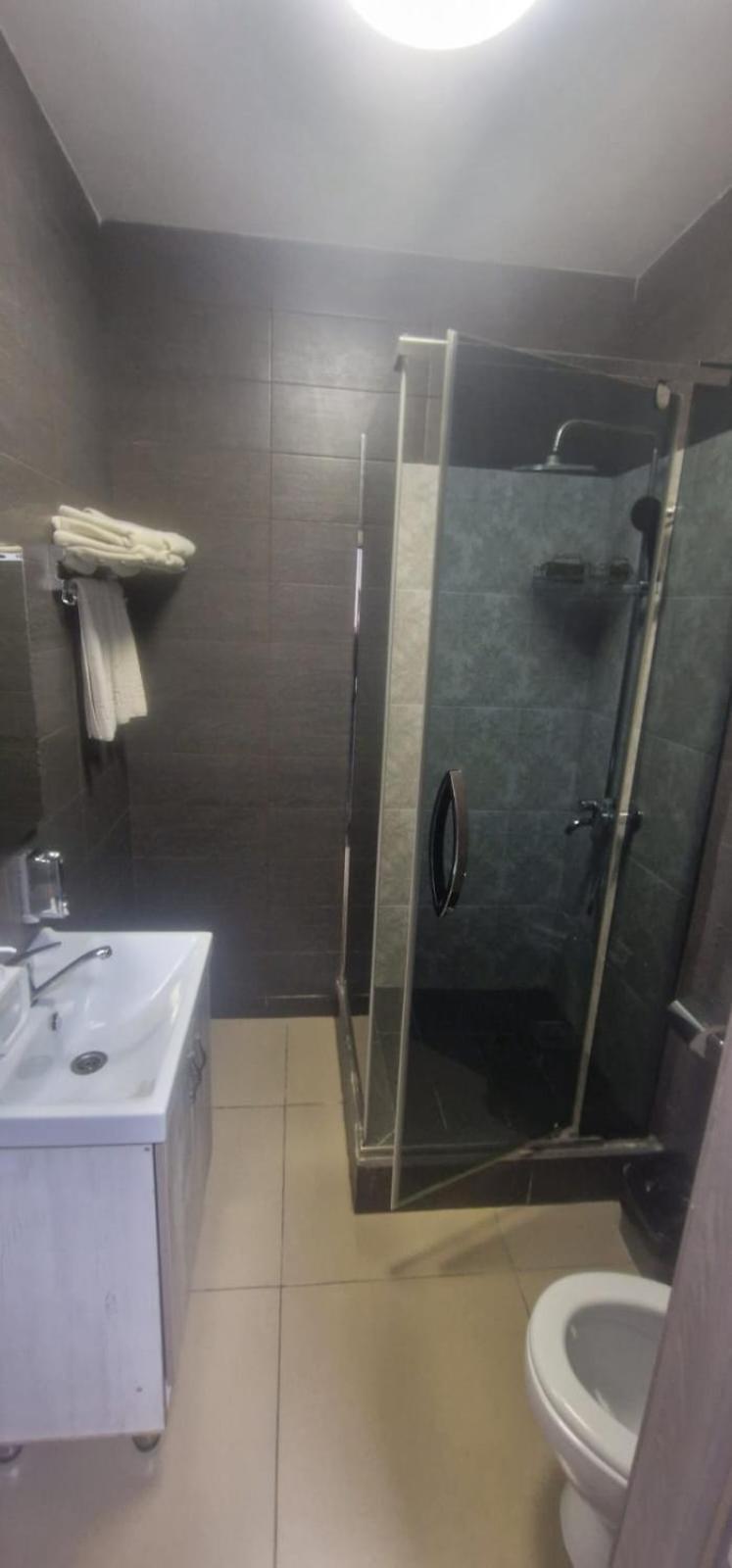 Tarlan Hotel Актау Экстерьер фото