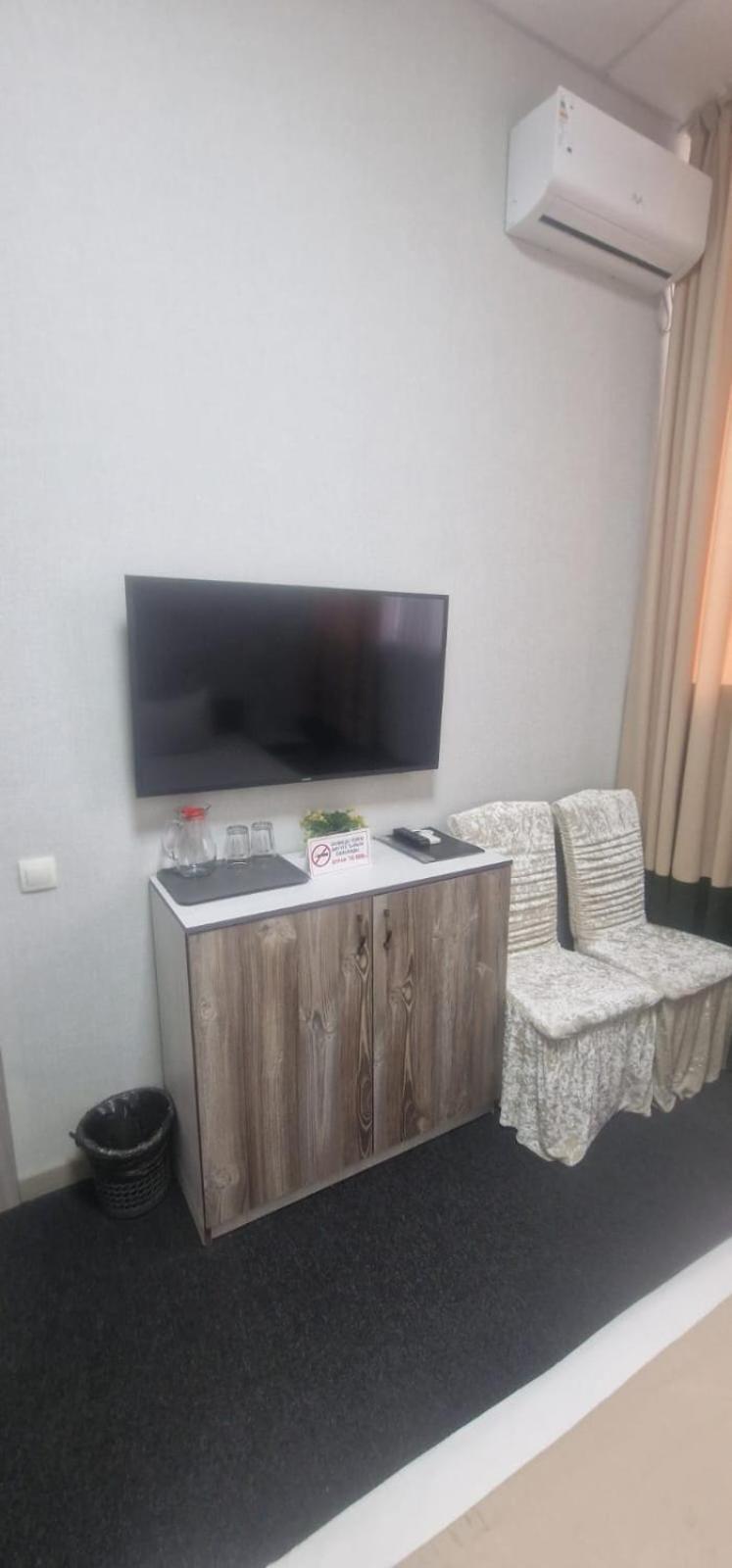 Tarlan Hotel Актау Экстерьер фото