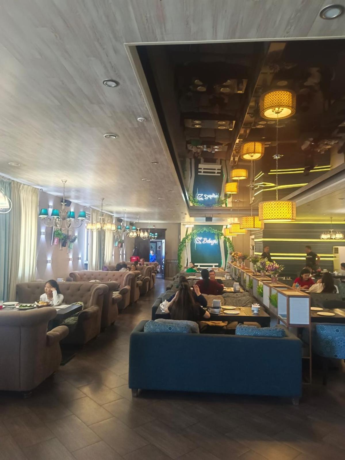 Tarlan Hotel Актау Экстерьер фото